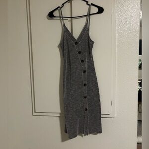 Stripped midi dress. Size medium white and black.